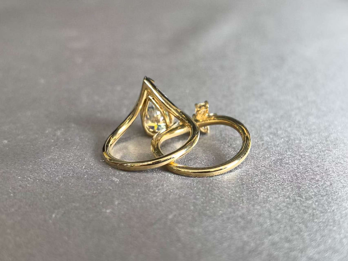 Pear Cut Diamond Ring with Floral Nest Band | Matching Set