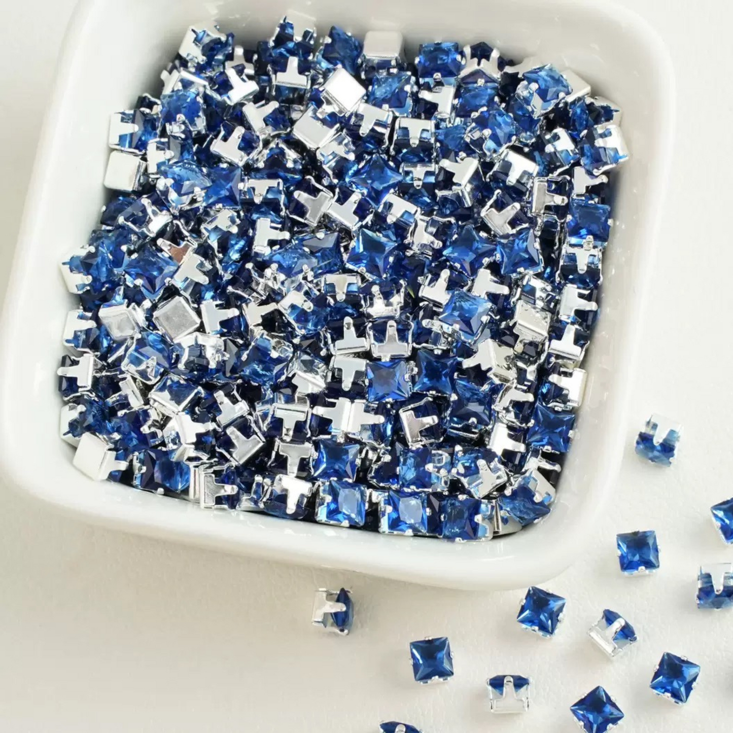 γA10γ50pcs Square Zircon Beads β 4x4mm Silver-Claw DIY Spacer for Handmade Jewelry