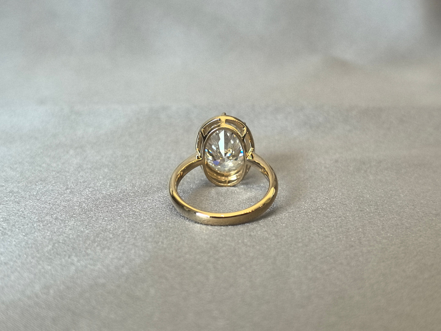 Oval Lab Grown Diamond Ring | 6-Prong Setting | Plain Band | 14K White Gold