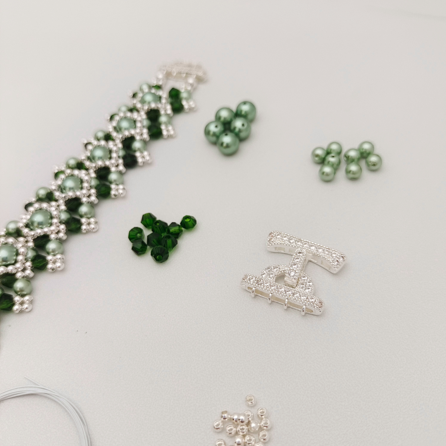 No.58 Vintage Peacock Green DIY Bracelet Kit No.53| Pearl & Crystal | Includes Tutorial