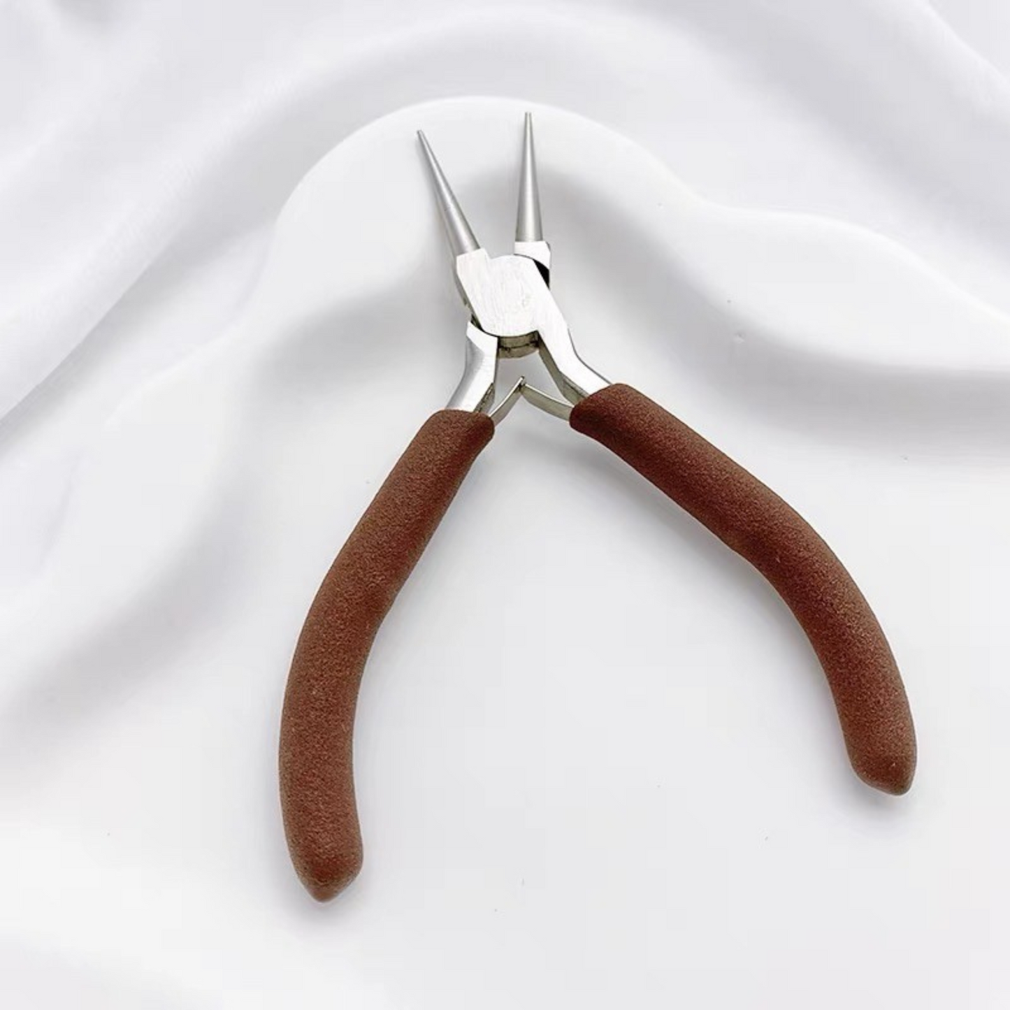 Essential Jewelry Pliers Set – Round Nose, Chain Nose & Cutter Pliers for DIY Bracelets, Necklaces & Earrings