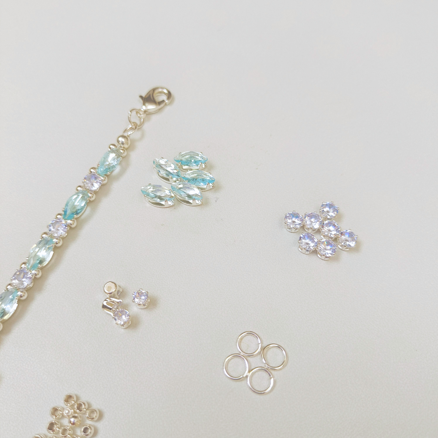 No.29 DIY Little Butterfly Bracelet Kit – Pastel Zircon & Beads with Full Tutorial