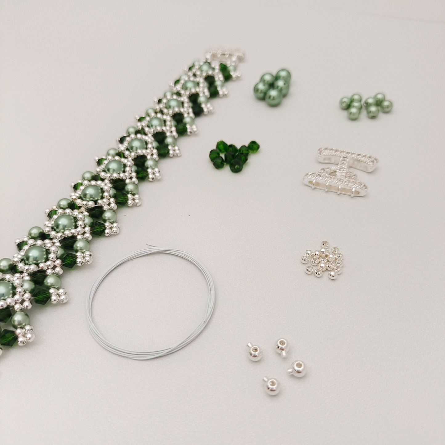 No.58 Vintage Peacock Green DIY Bracelet Kit No.53| Pearl & Crystal | Includes Tutorial