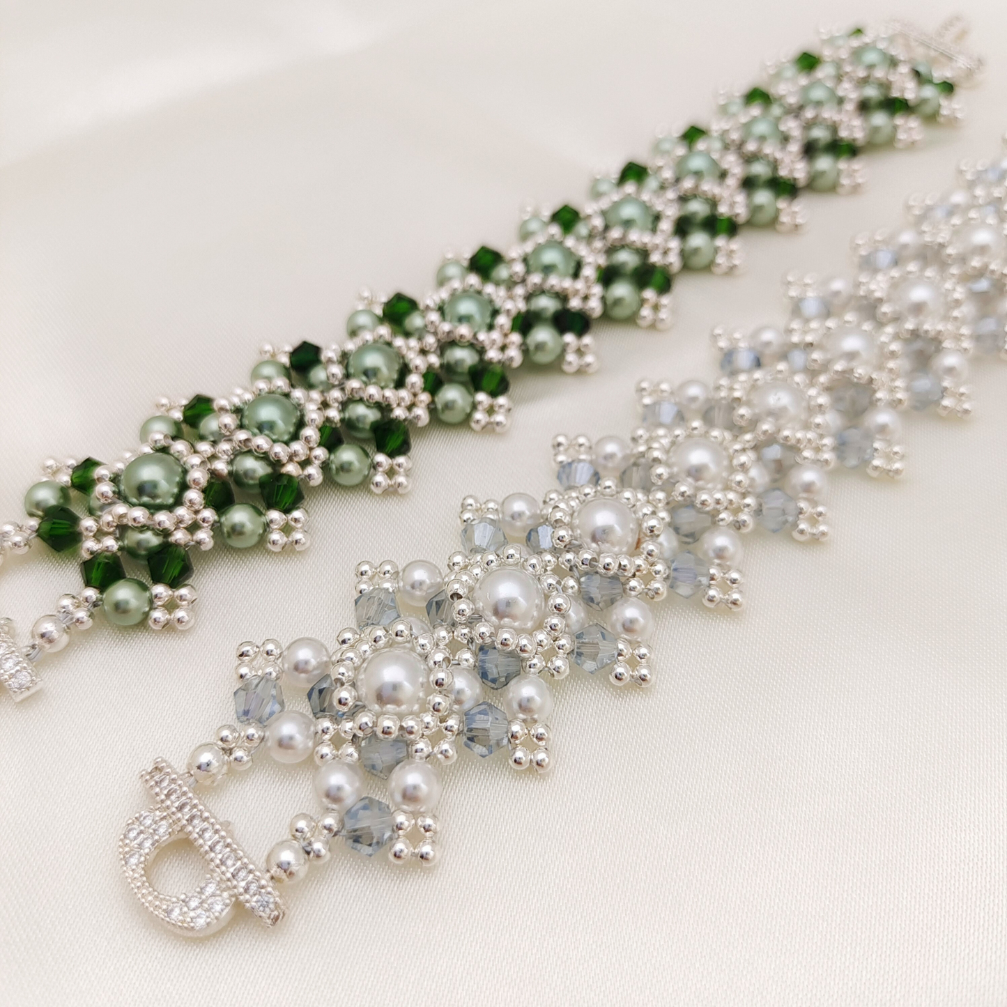 No.53 Vintage Peacock Green Handmade Bracelet | Pearl & Crystal | Finished Jewelry