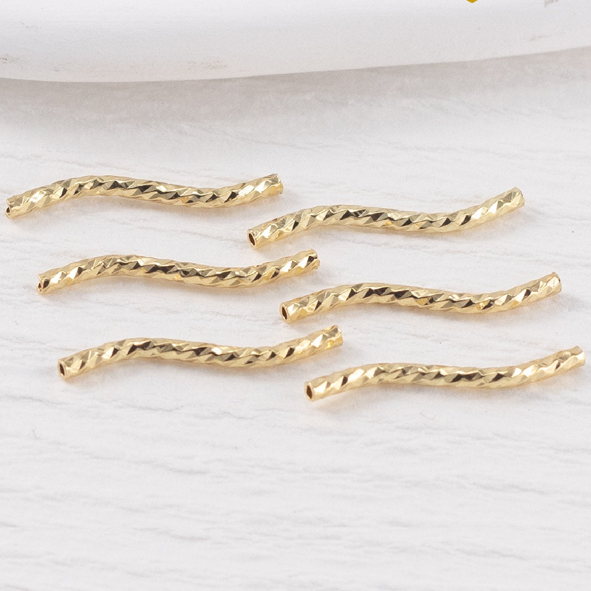 50pcs Plated S Shape Textured Curved Tube Bar Beads