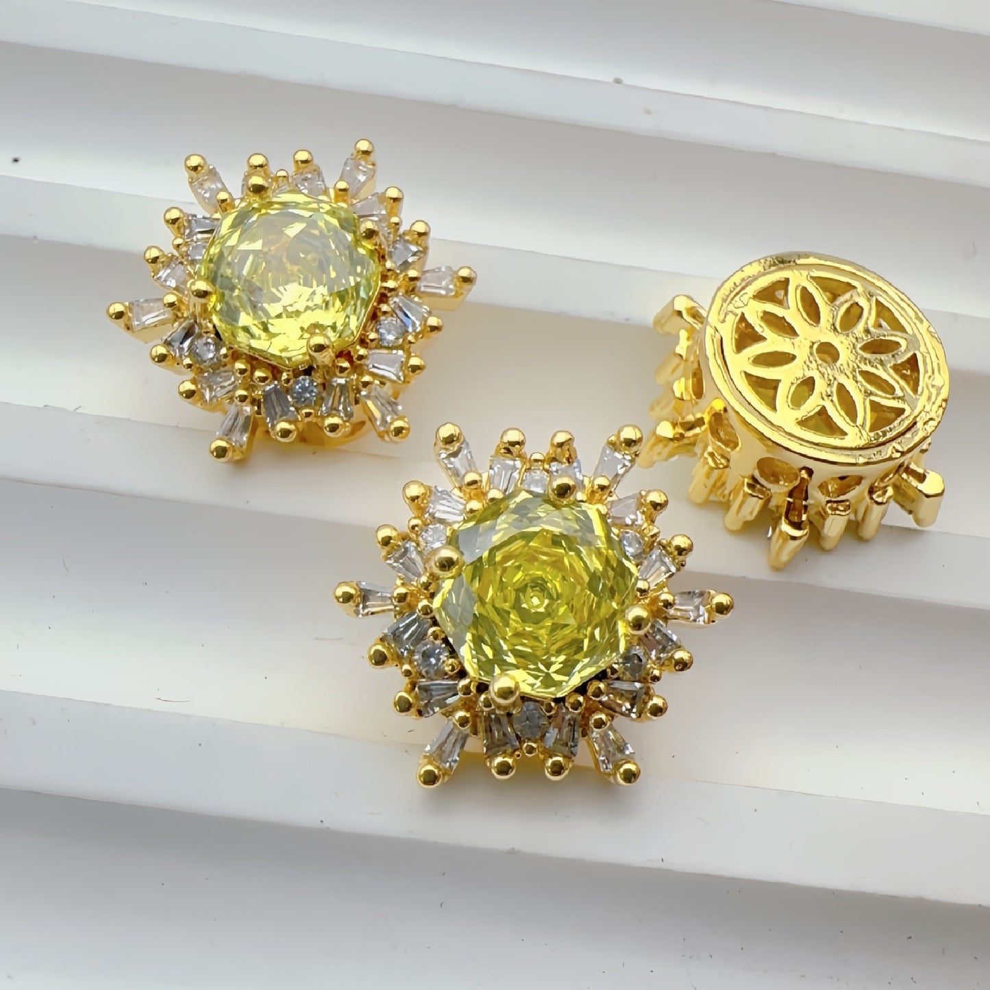 Snowflake Zircon Spacer with Rose Cut Diamond