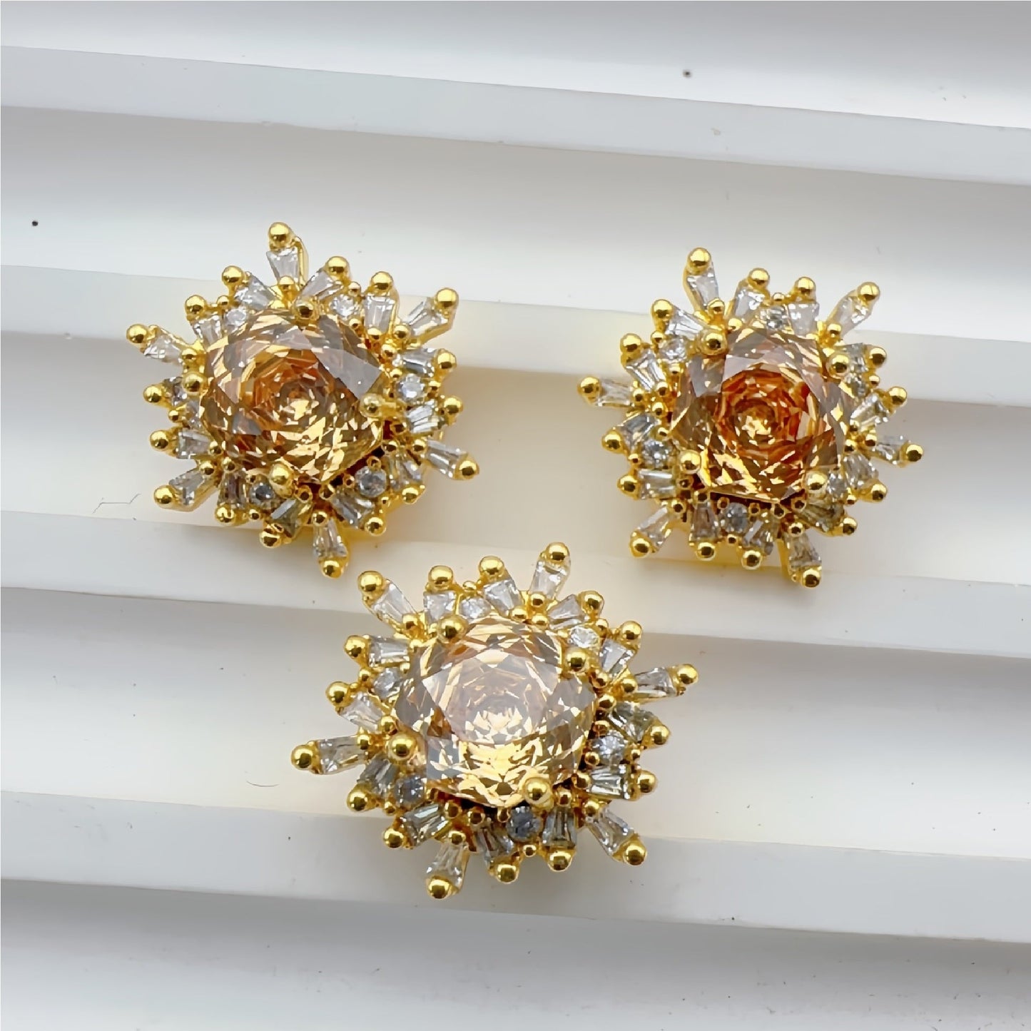 Snowflake Zircon Spacer with Rose Cut Diamond