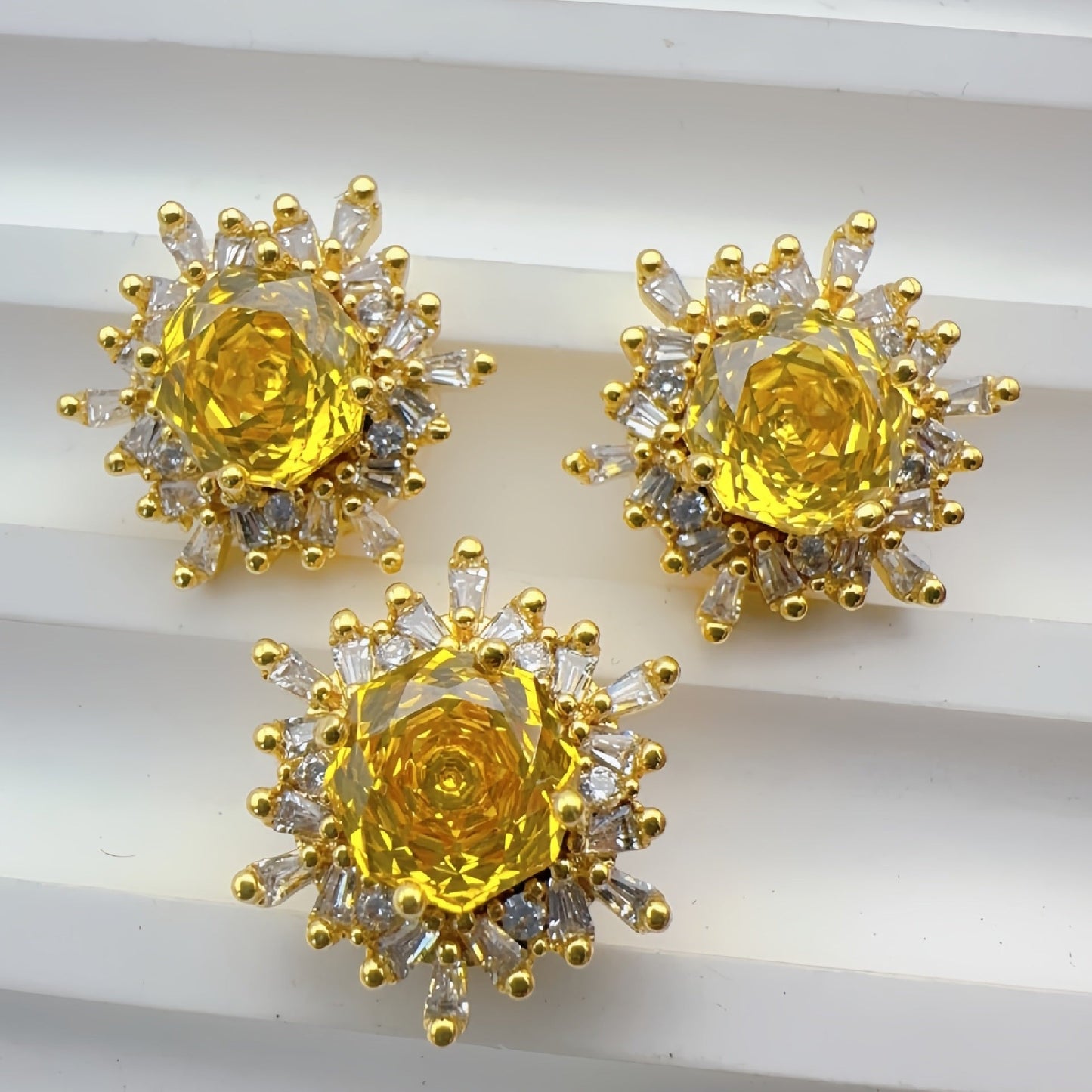 Snowflake Zircon Spacer with Rose Cut Diamond