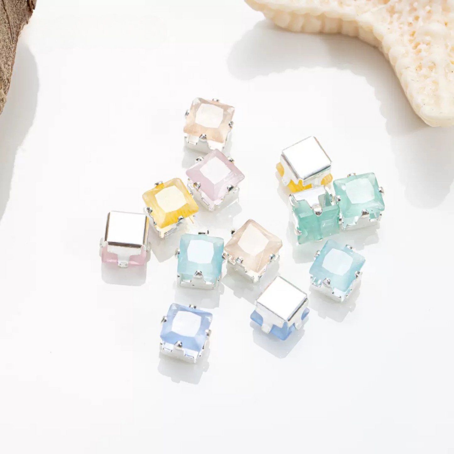【C02】50pcs Aurora Cat’s Eye Square CZ Beads – 4×4 mm Silver-Plated Prong-Set, DIY Jewelry Supplies