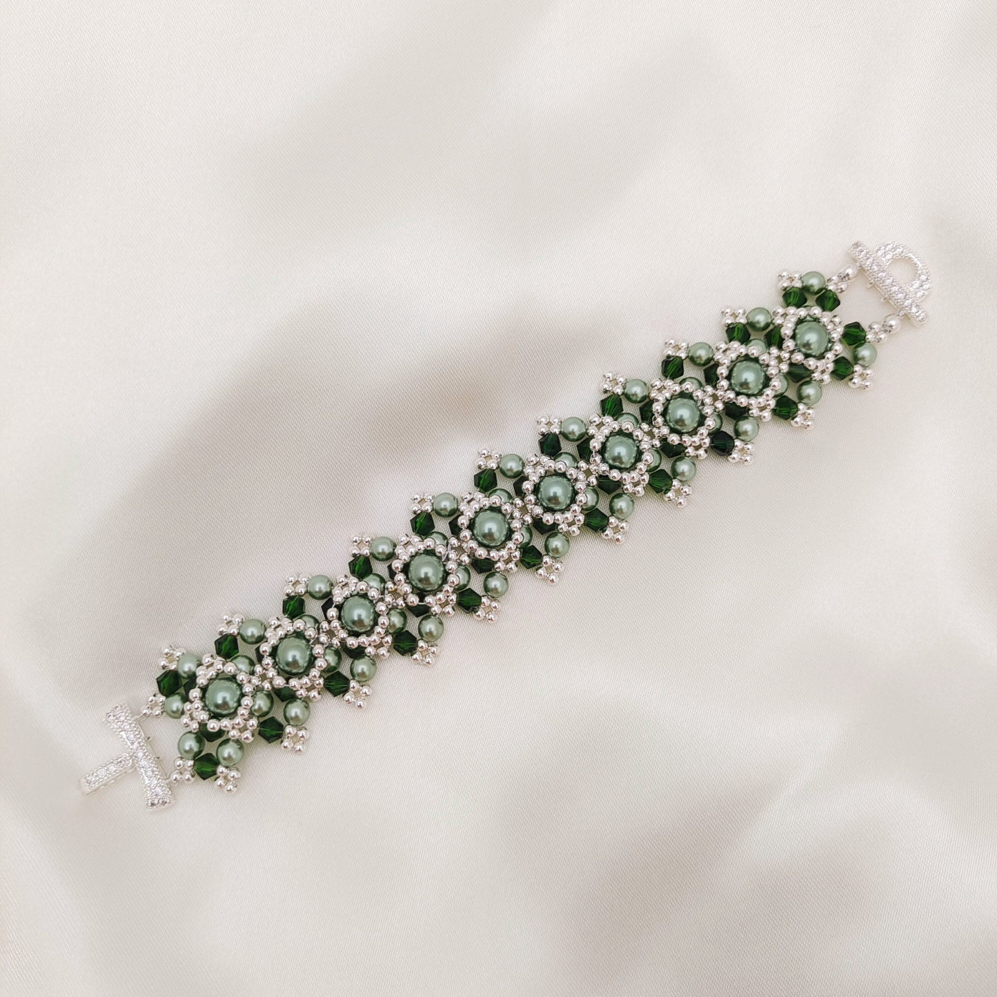 No.53 Vintage Peacock Green Handmade Bracelet | Pearl & Crystal | Finished Jewelry