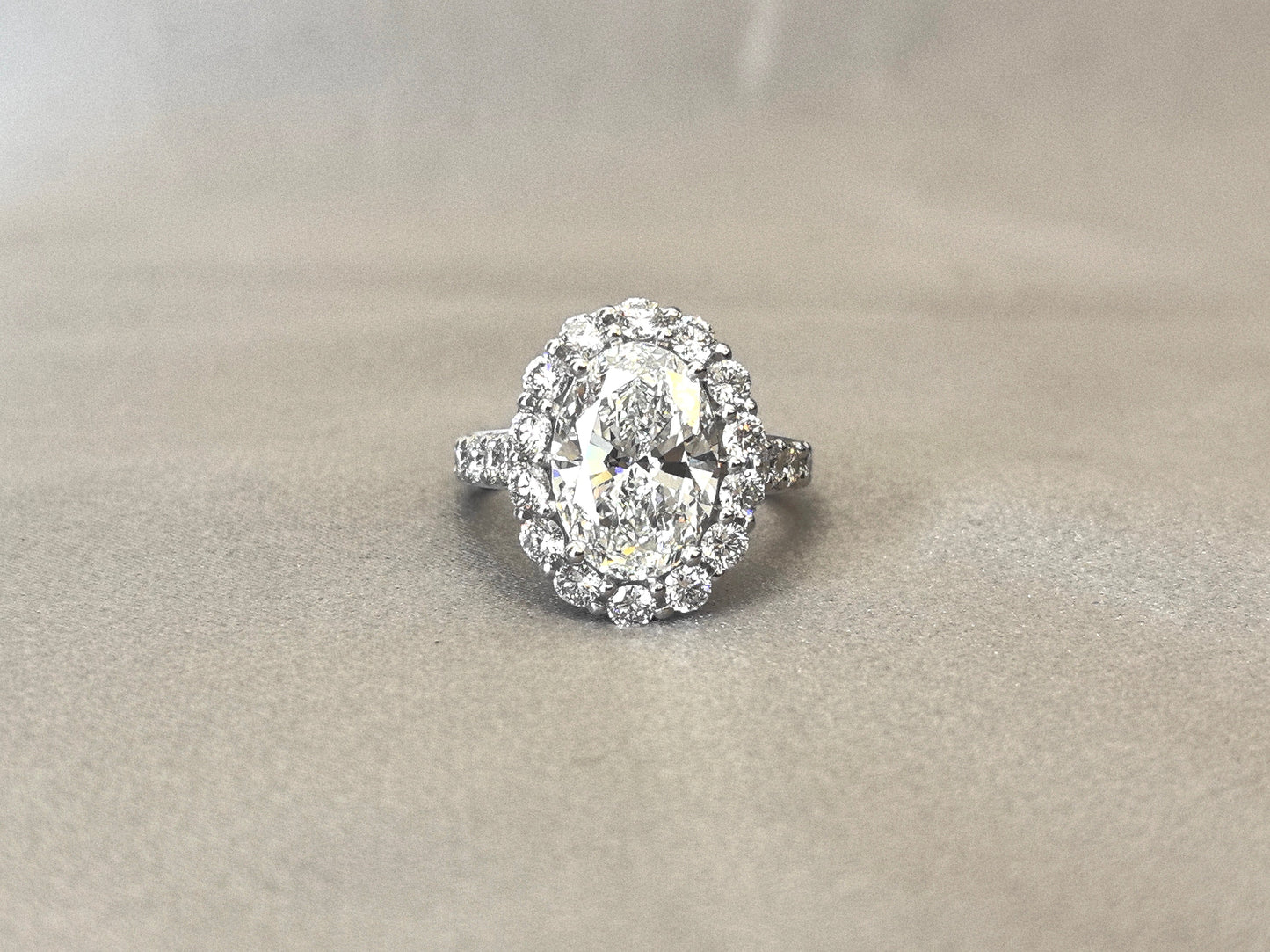 Iconic Oval Halo Ring | Half-Eternity Band | Maximum Brilliance | Lab-Grown Diamonds