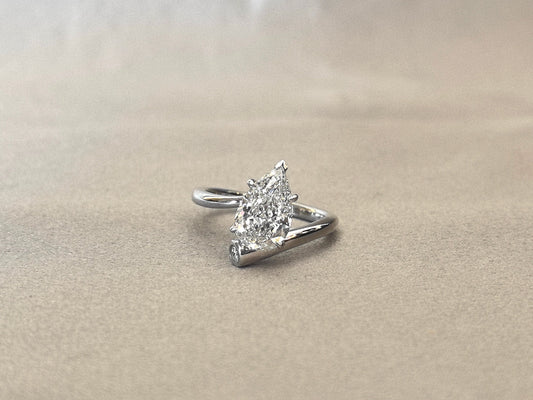 Pear Cut Lab Diamond Ring | Twisted Band | Minimalist Design | 14K Gold