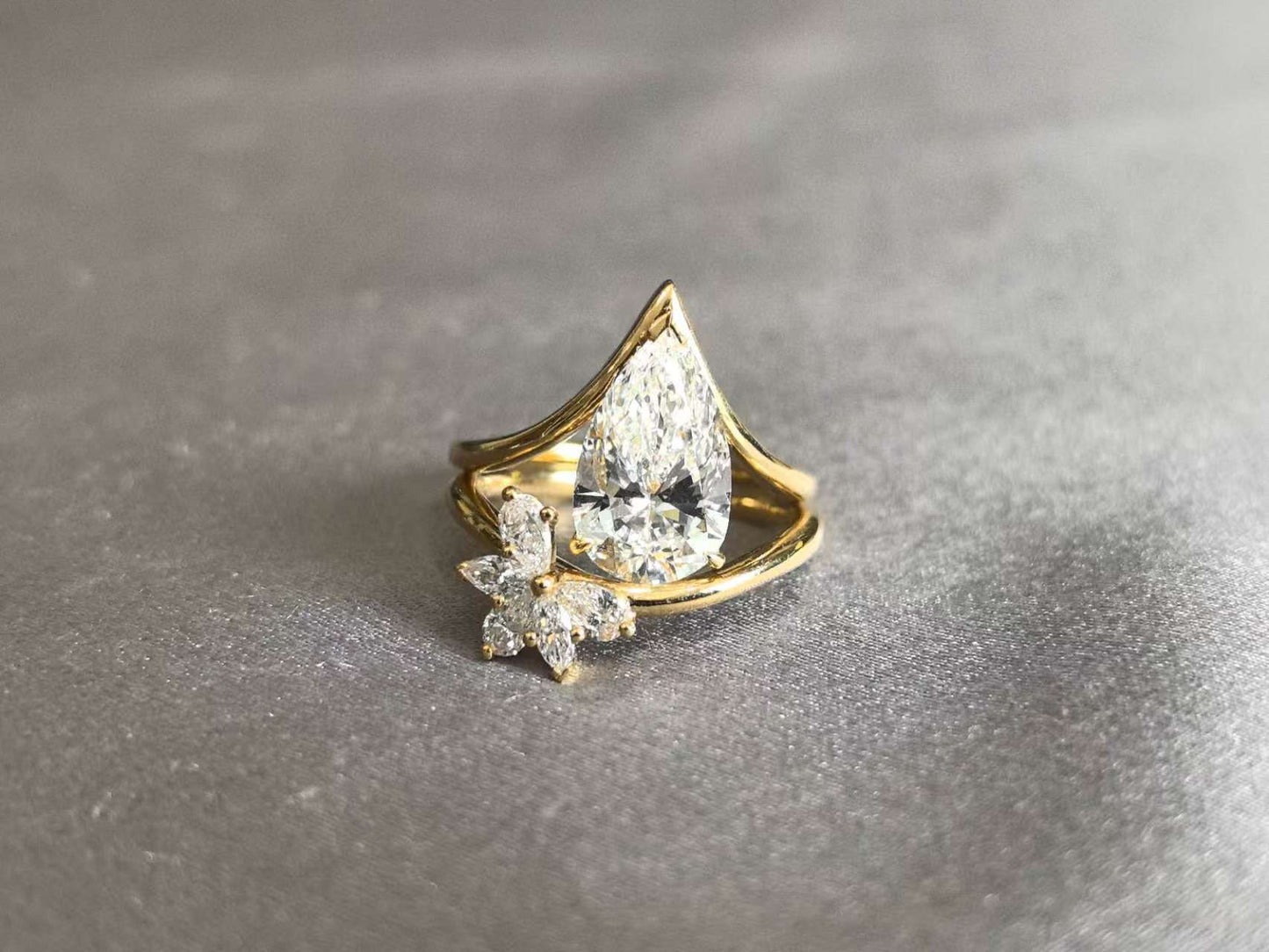 Pear Cut Diamond Ring with Floral Nest Band | Matching Set