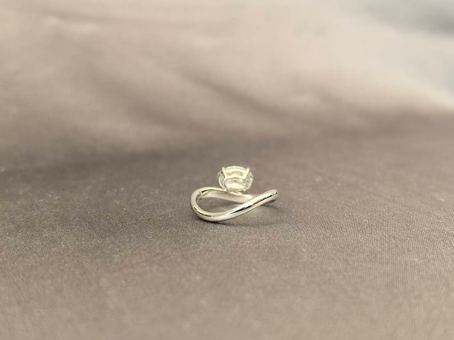 East-West Oval Cut Lab Diamond Pinky Ring | Twisted Band | 14K Gold | Modern Asymmetry