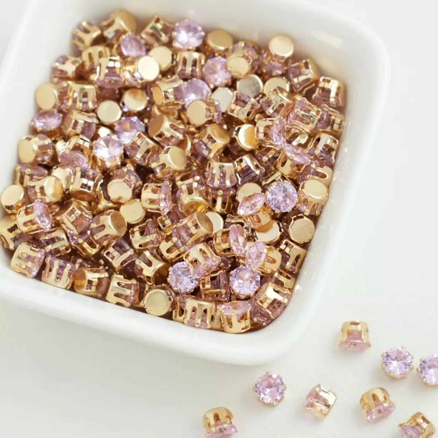 【A05】 5mm Round Zircon Beads – 50pcs Gold-Claw Rhinestones for DIY Handmade Jewelry