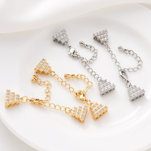 Pyramid Three Row Clasp Set with extended chain