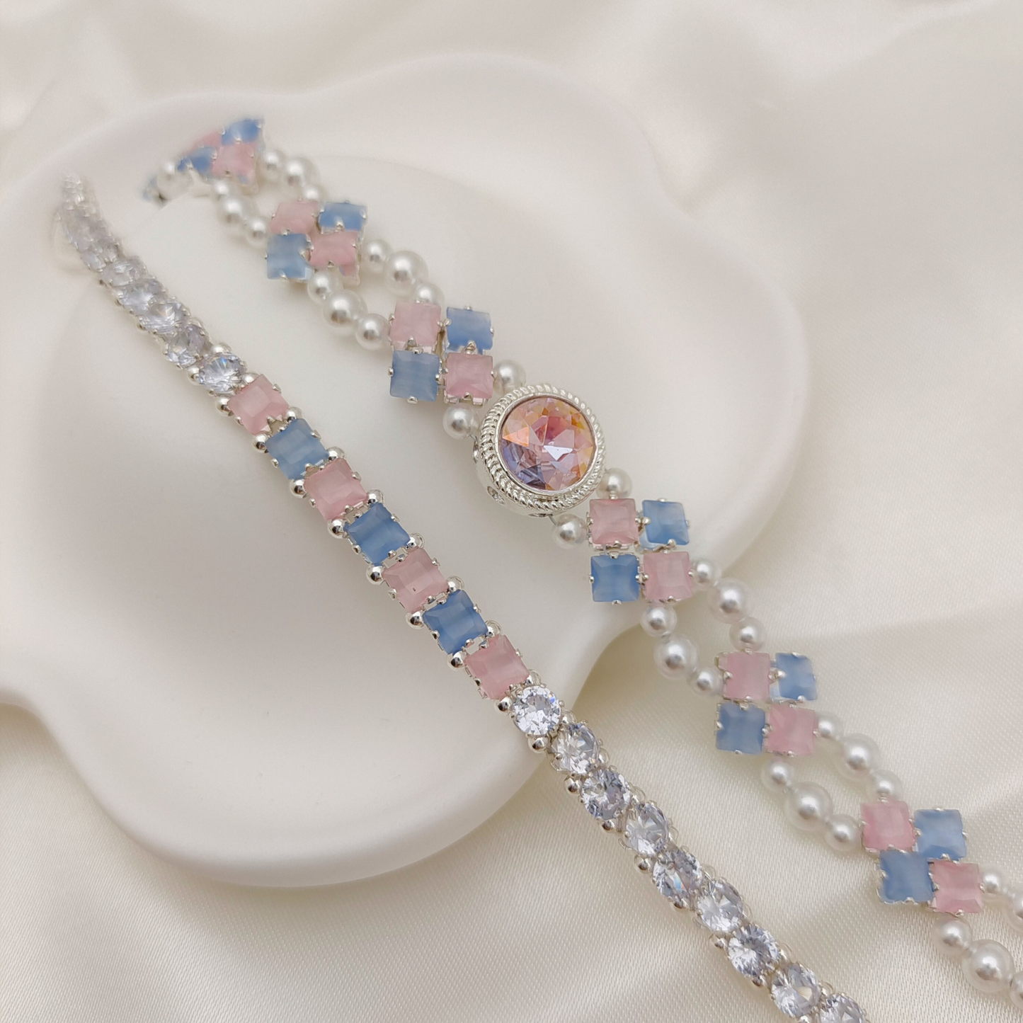 No.61 Cat Eye Clover Double-Layer Handmade Bracelet Finished Piece | Elegant Pink & Blue Pearl Bracelet