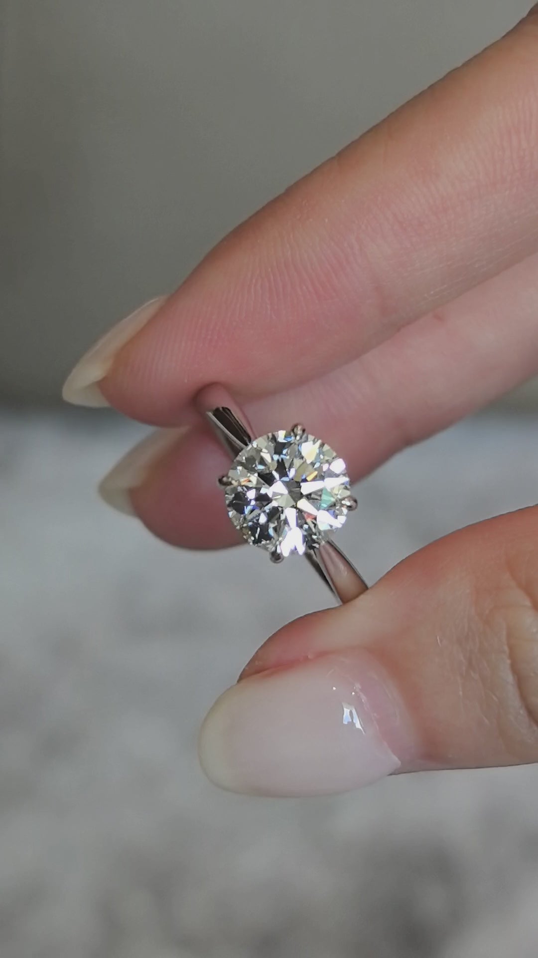 Round Solitaire Four Claw Plain Band