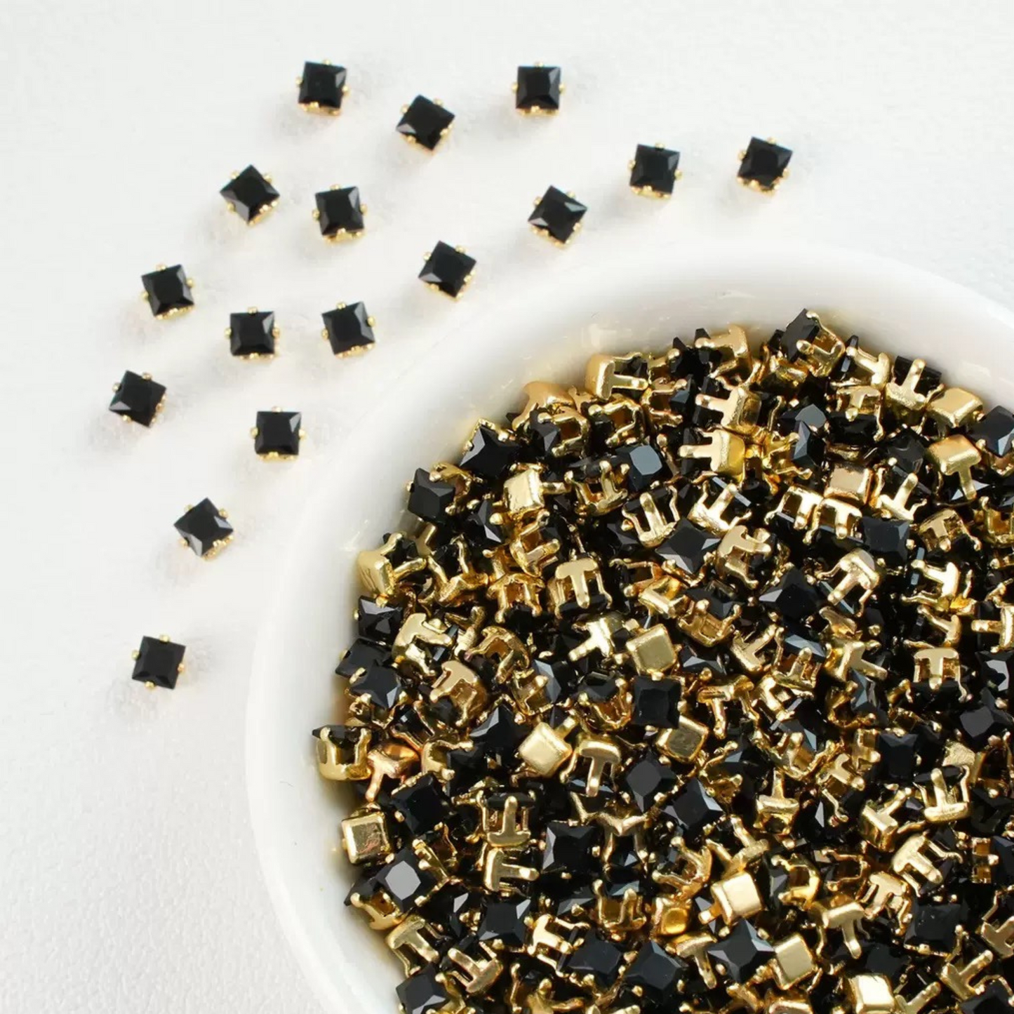 【A07】50pcs Square Zircon Beads – 3x3mm Gold-Claw DIY Spacer for Handmade Jewelry