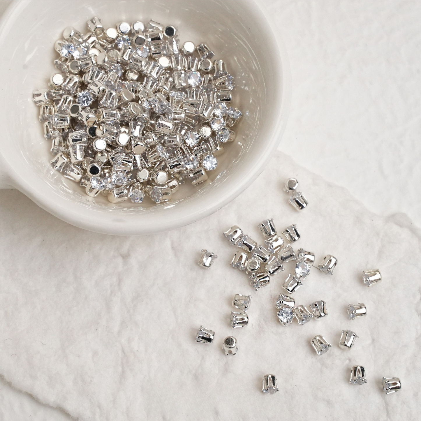 【A02】 50pcs 3mm Round Zircon Beads – Silver-Claw Rhinestones for DIY Handmade Jewelry