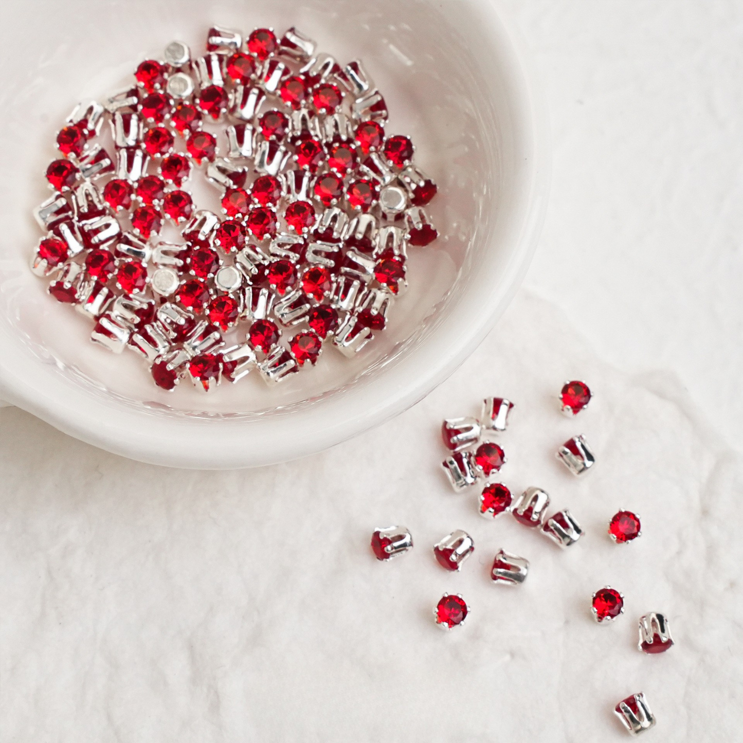 【A02】 50pcs 3mm Round Zircon Beads – Silver-Claw Rhinestones for DIY Handmade Jewelry