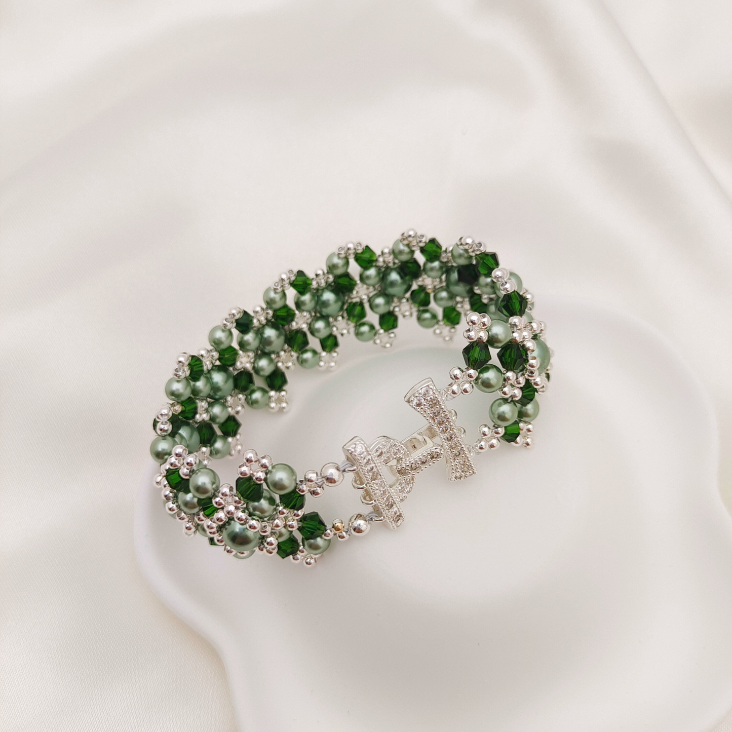 No.53 Vintage Peacock Green Handmade Bracelet | Pearl & Crystal | Finished Jewelry