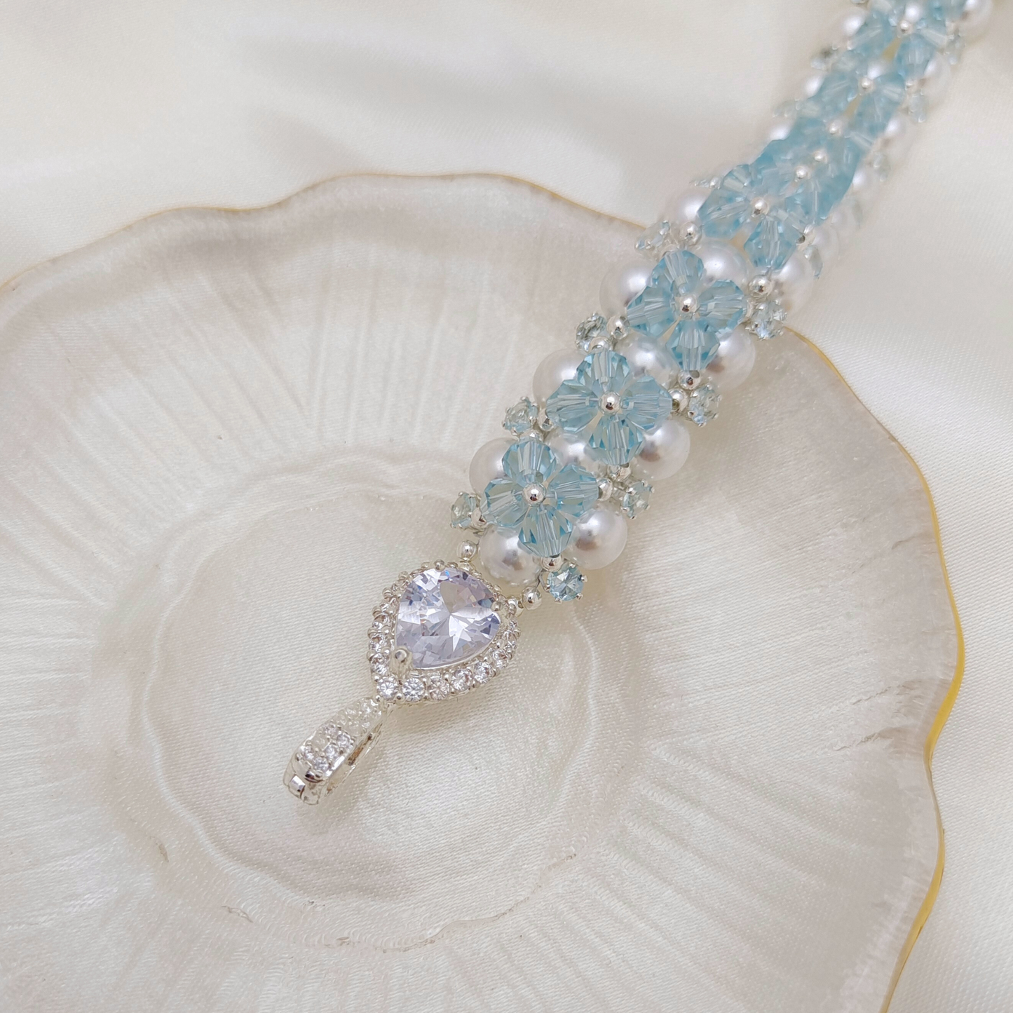 No.79 Tear of Mermaid Handmade Bracelet – 6mm Pearls, Crystals, CZ, with Teardrop Clasp