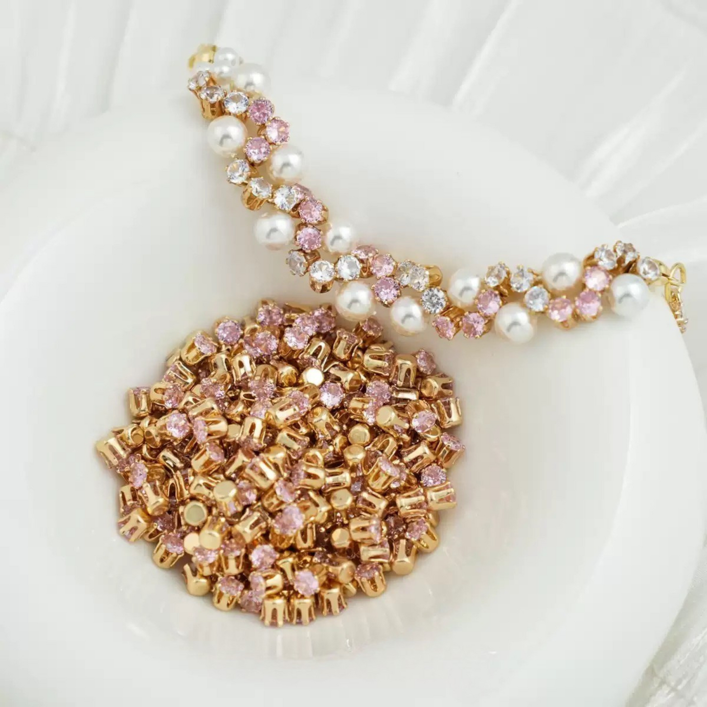 【A01】 50pcs 3mm Round Zircon Beads – Gold-Claw Rhinestones for DIY Handmade Jewelry