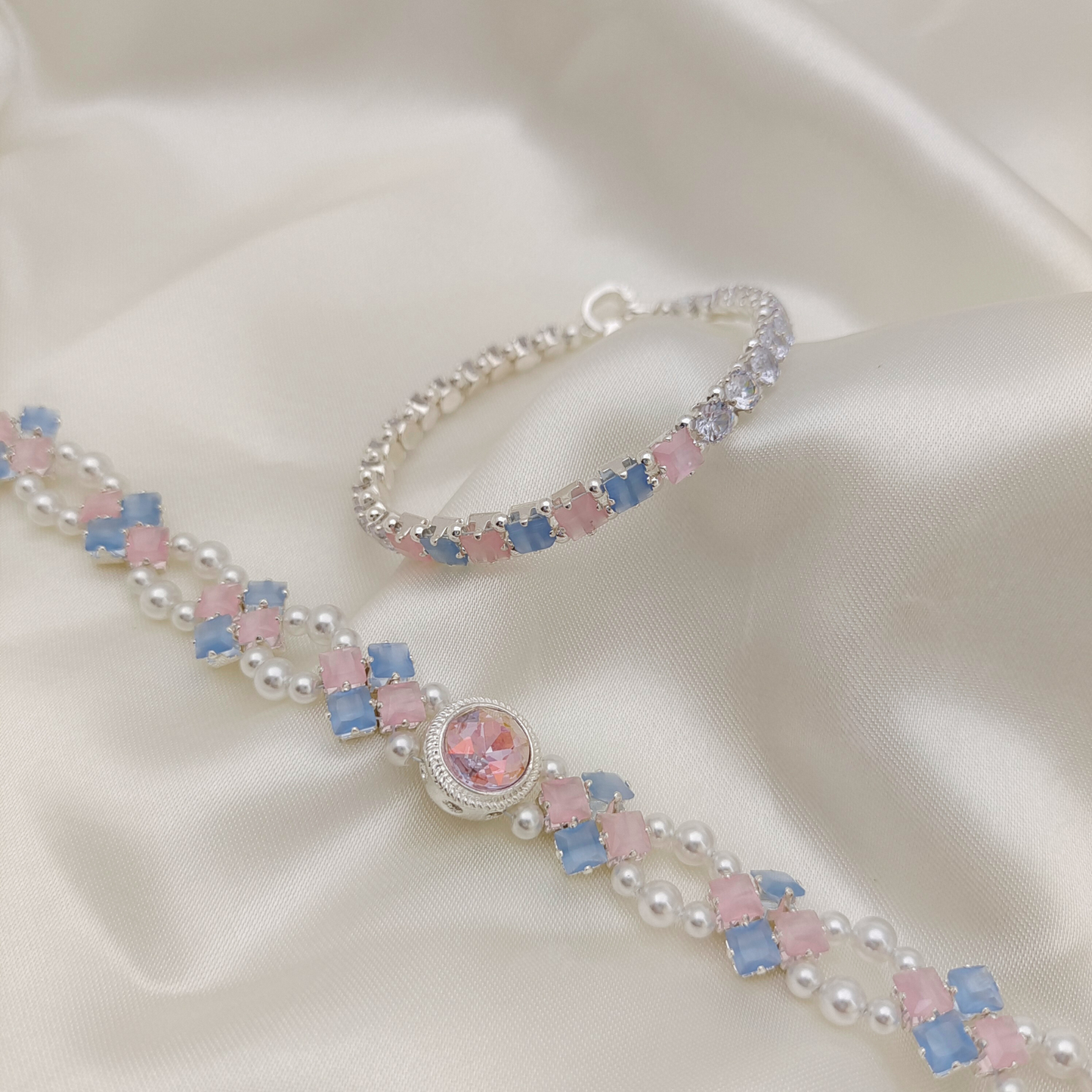 No.61 Cat Eye Clover Double-Layer Handmade Bracelet Finished Piece | Elegant Pink & Blue Pearl Bracelet