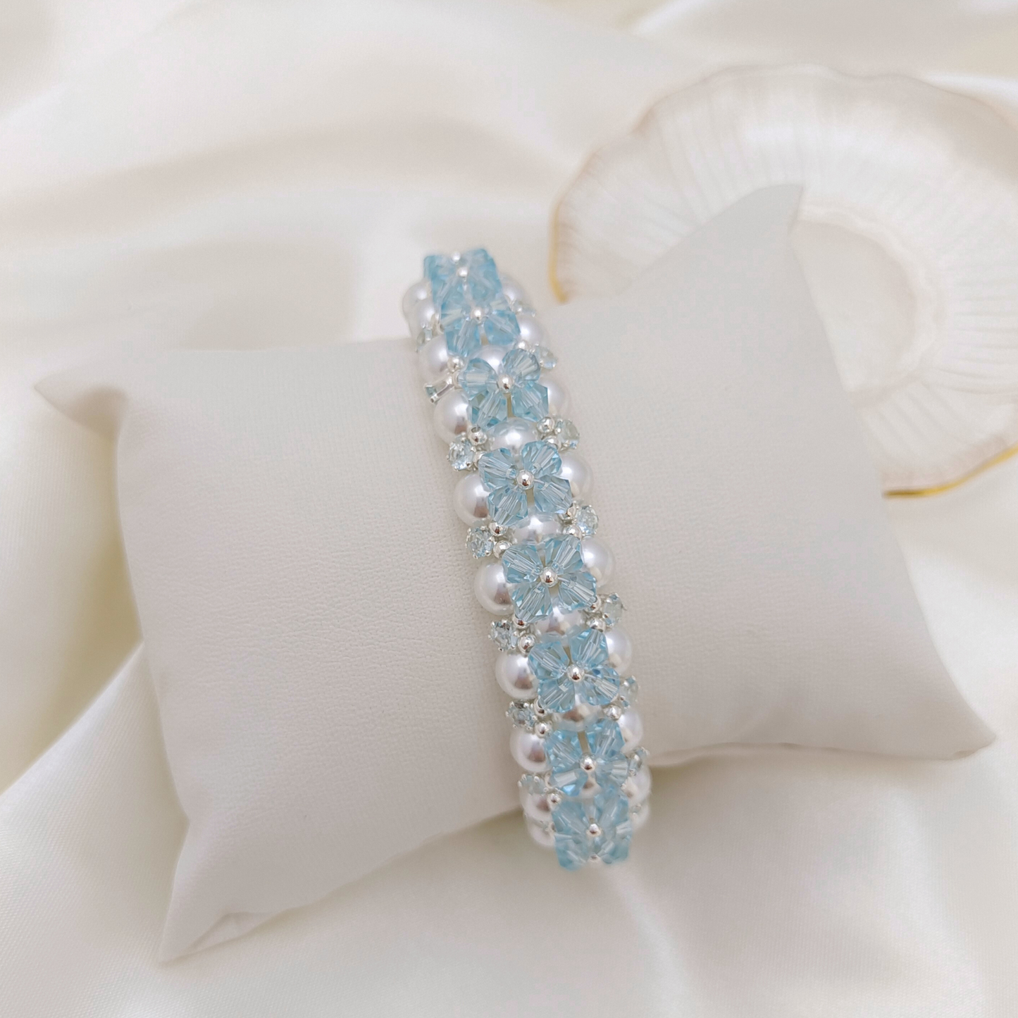 No.79 Tear of Mermaid Handmade Bracelet – 6mm Pearls, Crystals, CZ, with Teardrop Clasp