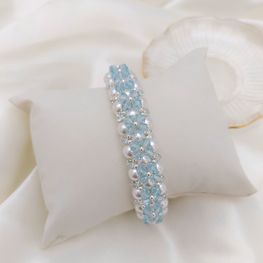 No.79 Tear of Mermaid Handmade Bracelet – 6mm Pearls, Crystals, CZ, with Teardrop Clasp