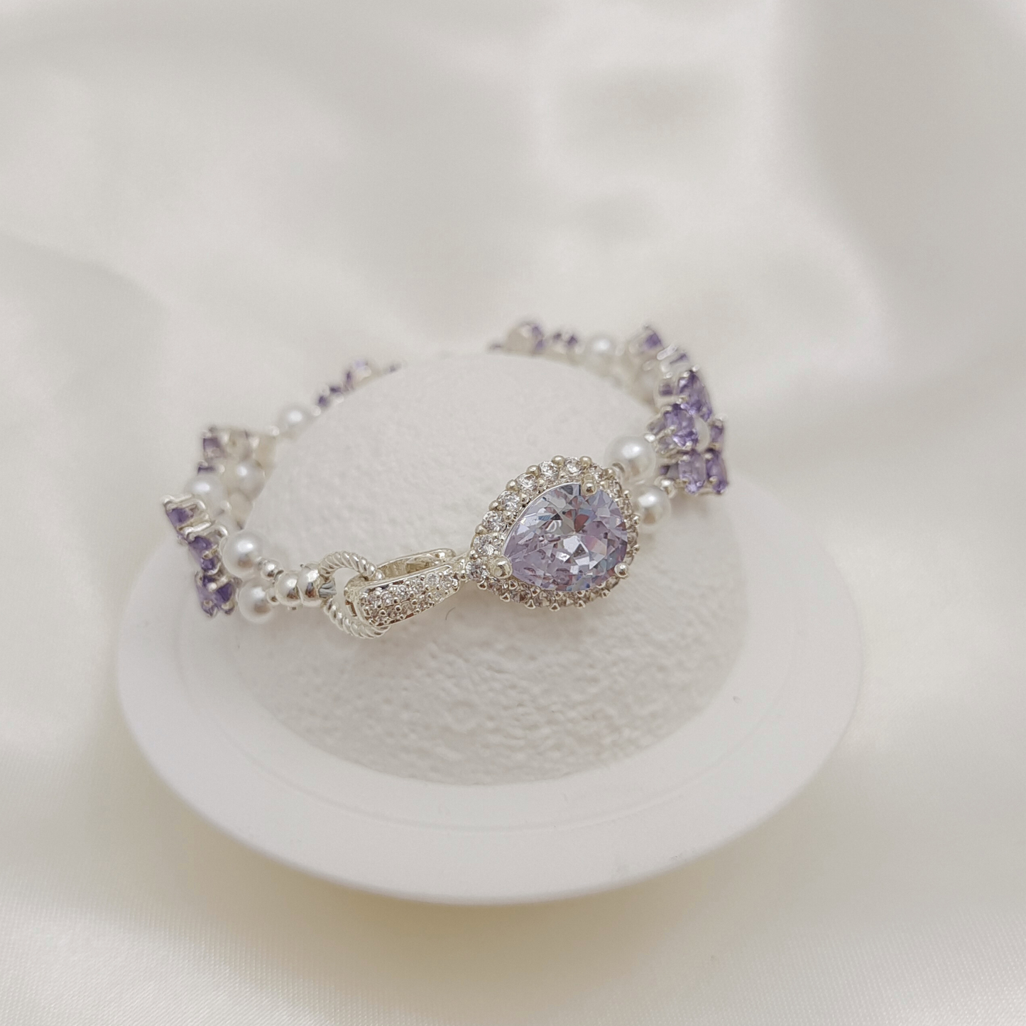 No.69 Purple Daisy Handmade Bracelet – 4mm Purple CZ, Pearls & Drop-Shaped Clasp