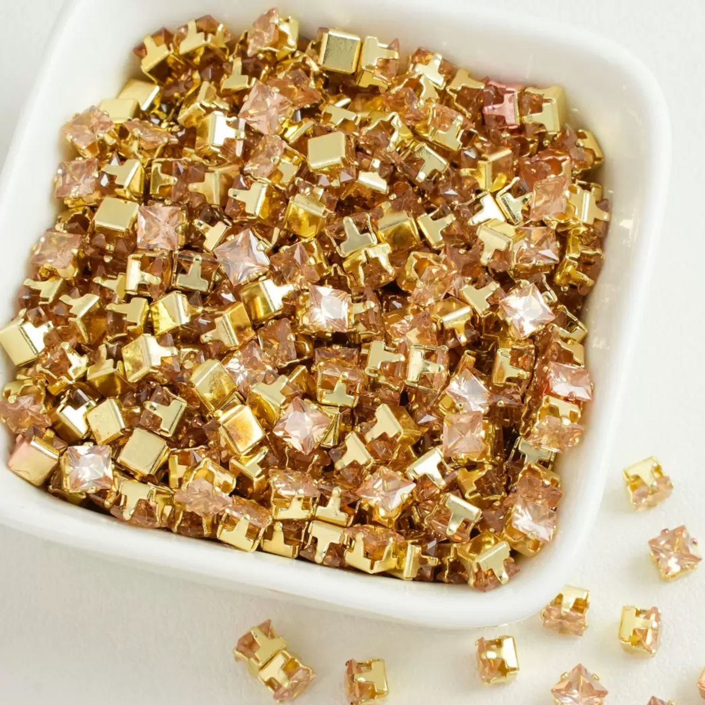 【A09】50pcs Square Zircon Beads – 4x4mm Gold-Claw DIY Spacer for Handmade Jewelry