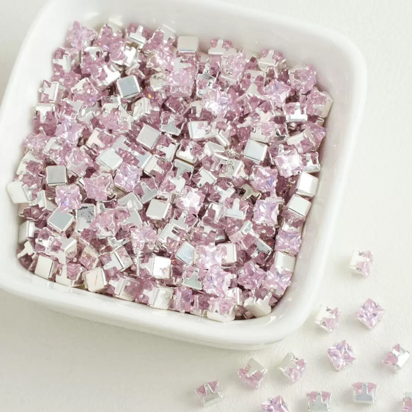 【A10】50pcs Square Zircon Beads – 4x4mm Silver-Claw DIY Spacer for Handmade Jewelry