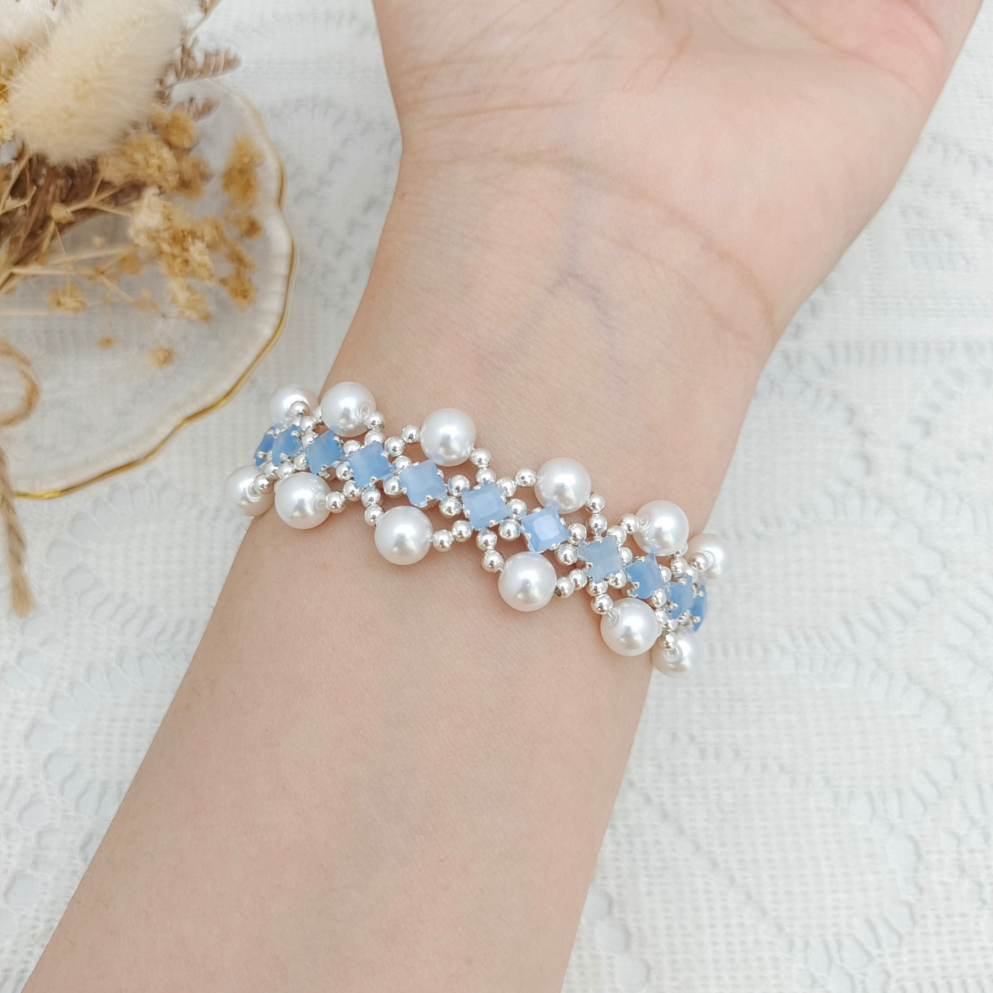 【No.64】DIY Bracelet Kit – French Court with Pearls & Cat Eye Square Beads