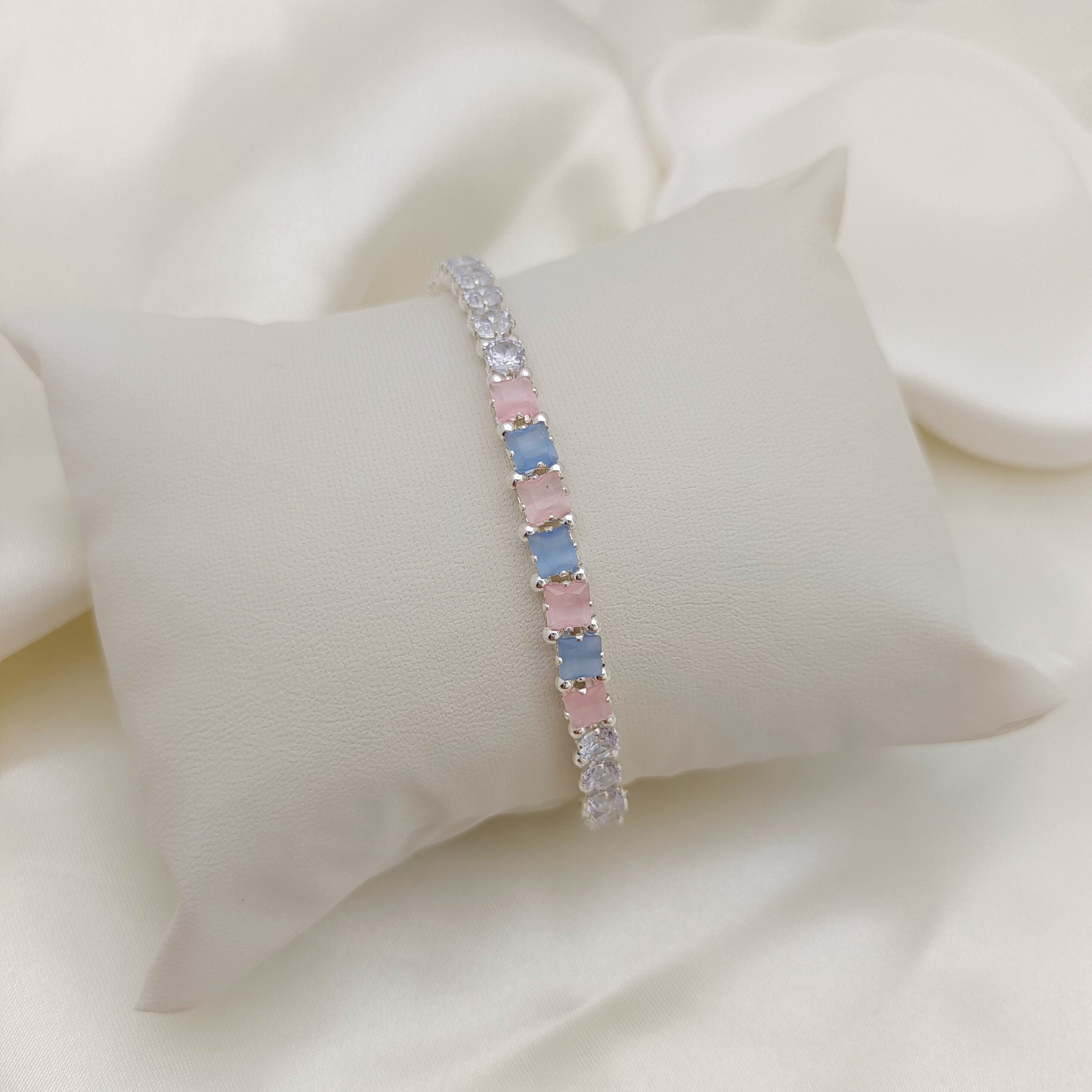 No.61 Cat Eye Clover Double-Layer Handmade Bracelet Finished Piece | Elegant Pink & Blue Pearl Bracelet