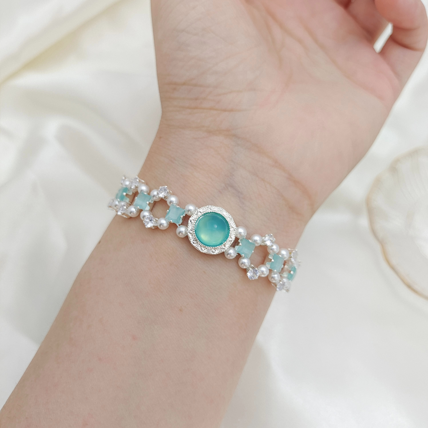 No.55 Persian Cat DIY Bracelet Kit – Cat’s Eye Square CZ, White Zircon, Pearls & Tutorial Included
