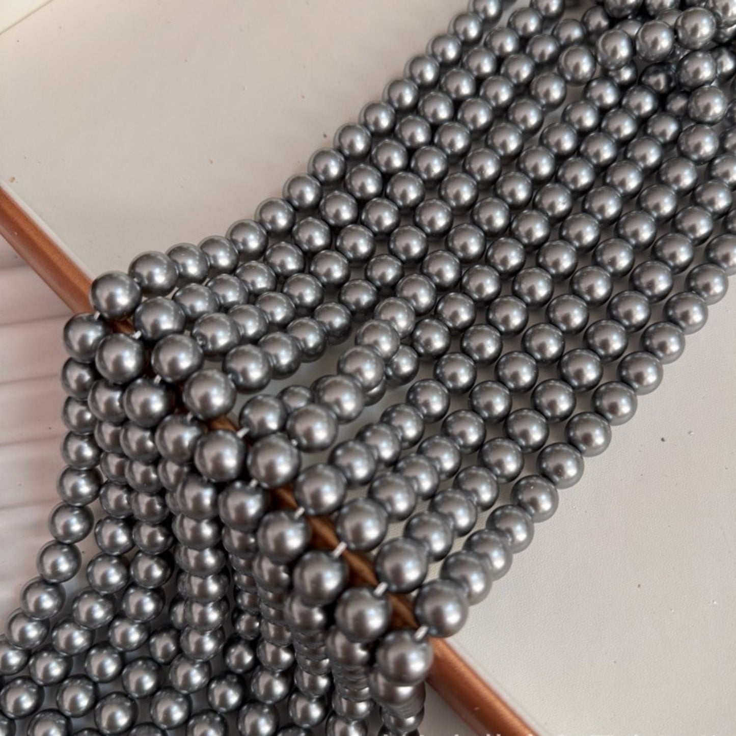 Crystal Grey Pearl-Swarovski Color 731