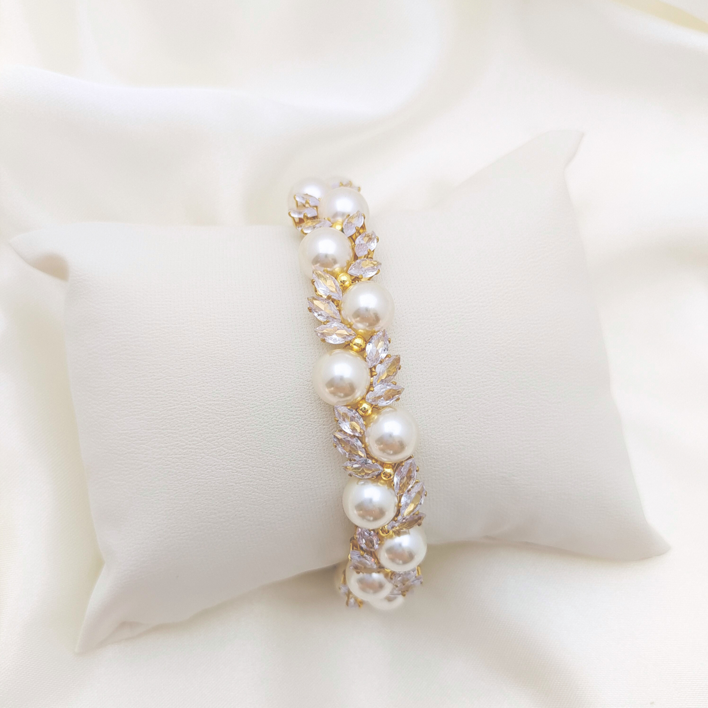 No.52 Angel’s Feather Handmade Bracelet | Marquise Zircon & Pearl | Finished Jewelry