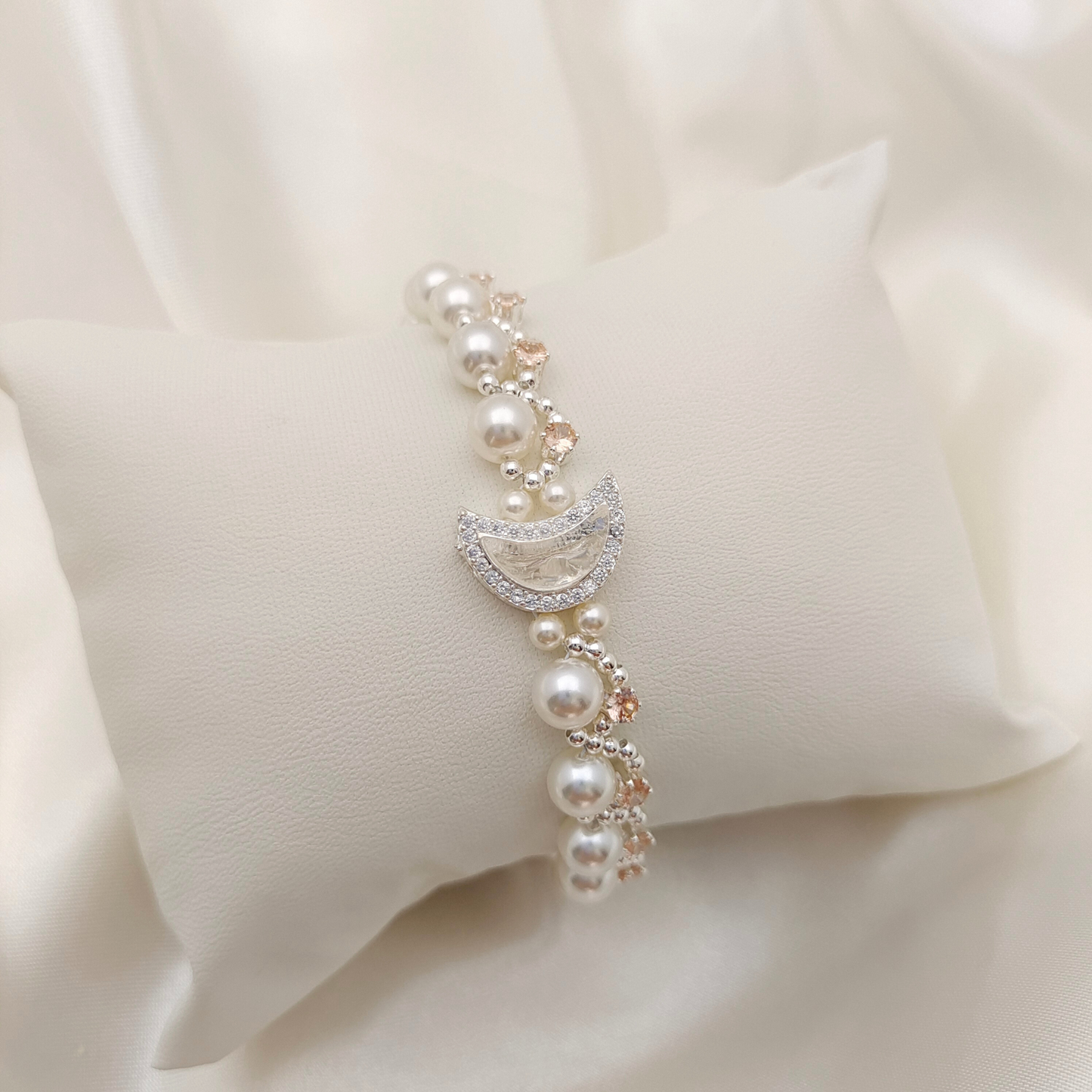 No.50 Star & Moon Handmade Pearl Bracelet | Finished Jewelry