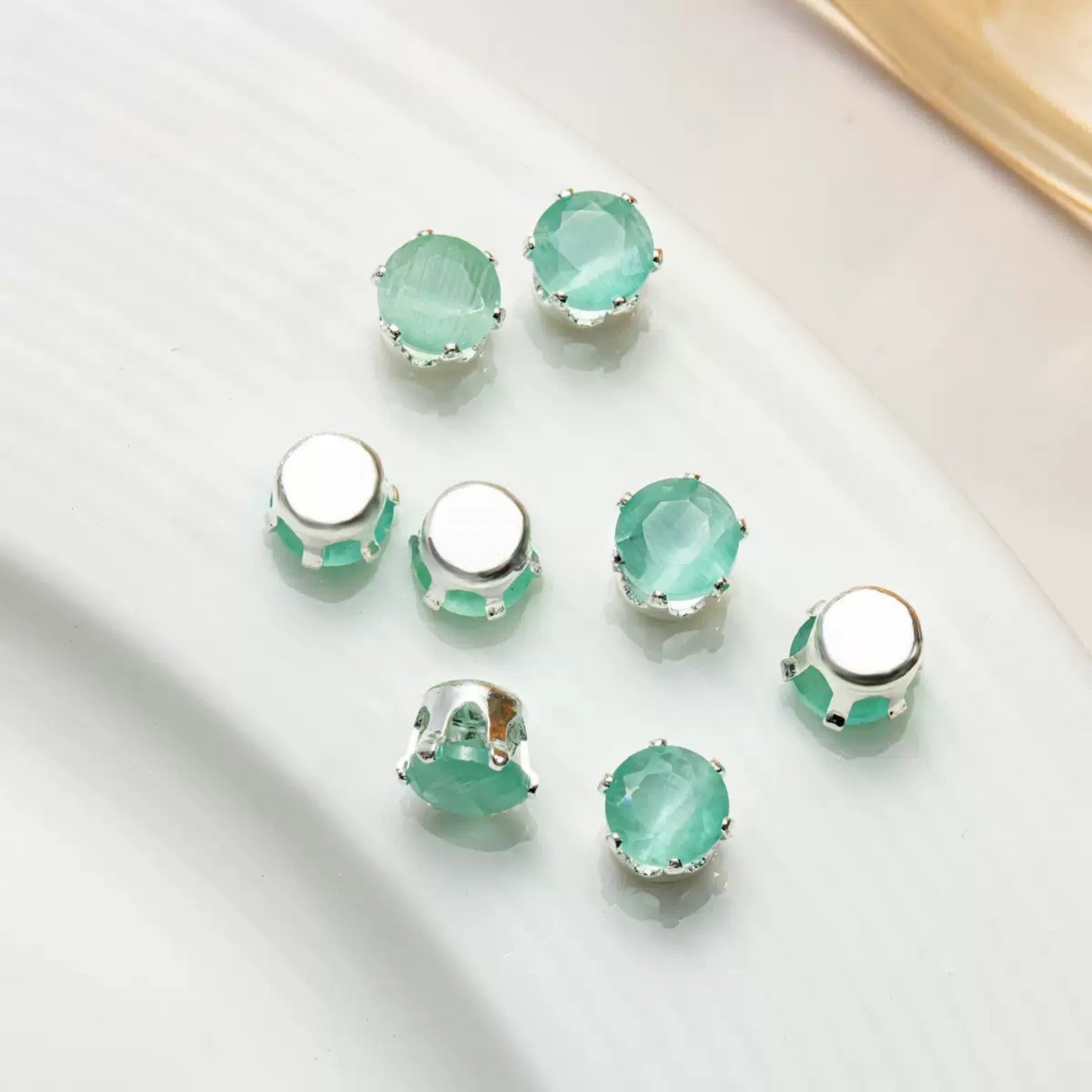 【C01】50pcs 4mm Round Cat’s Eye CZ Beads – Silver-Plated Prong-Set, DIY Jewelry Spacer Charms