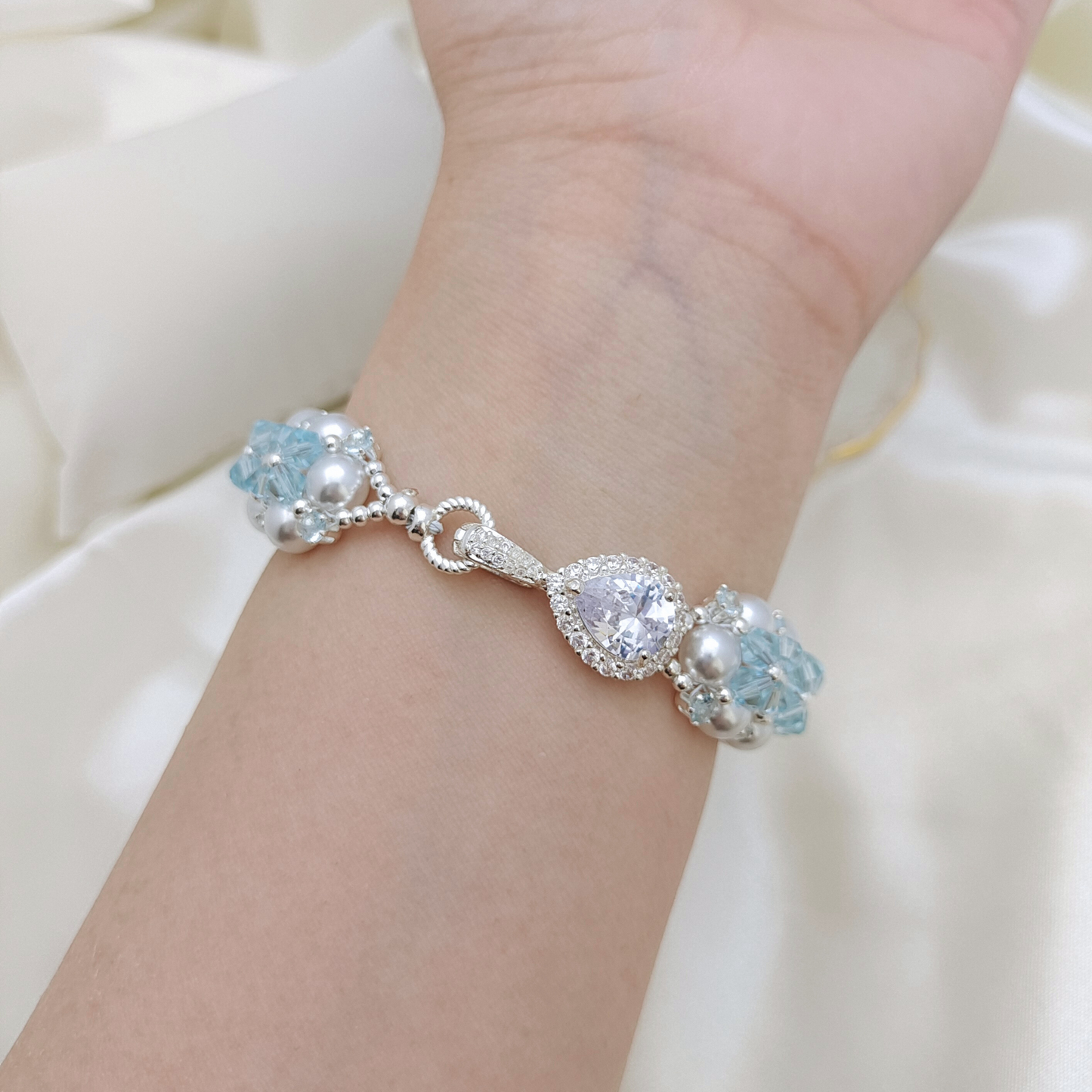 No.79 Tear of Mermaid Handmade Bracelet – 6mm Pearls, Crystals, CZ, with Teardrop Clasp