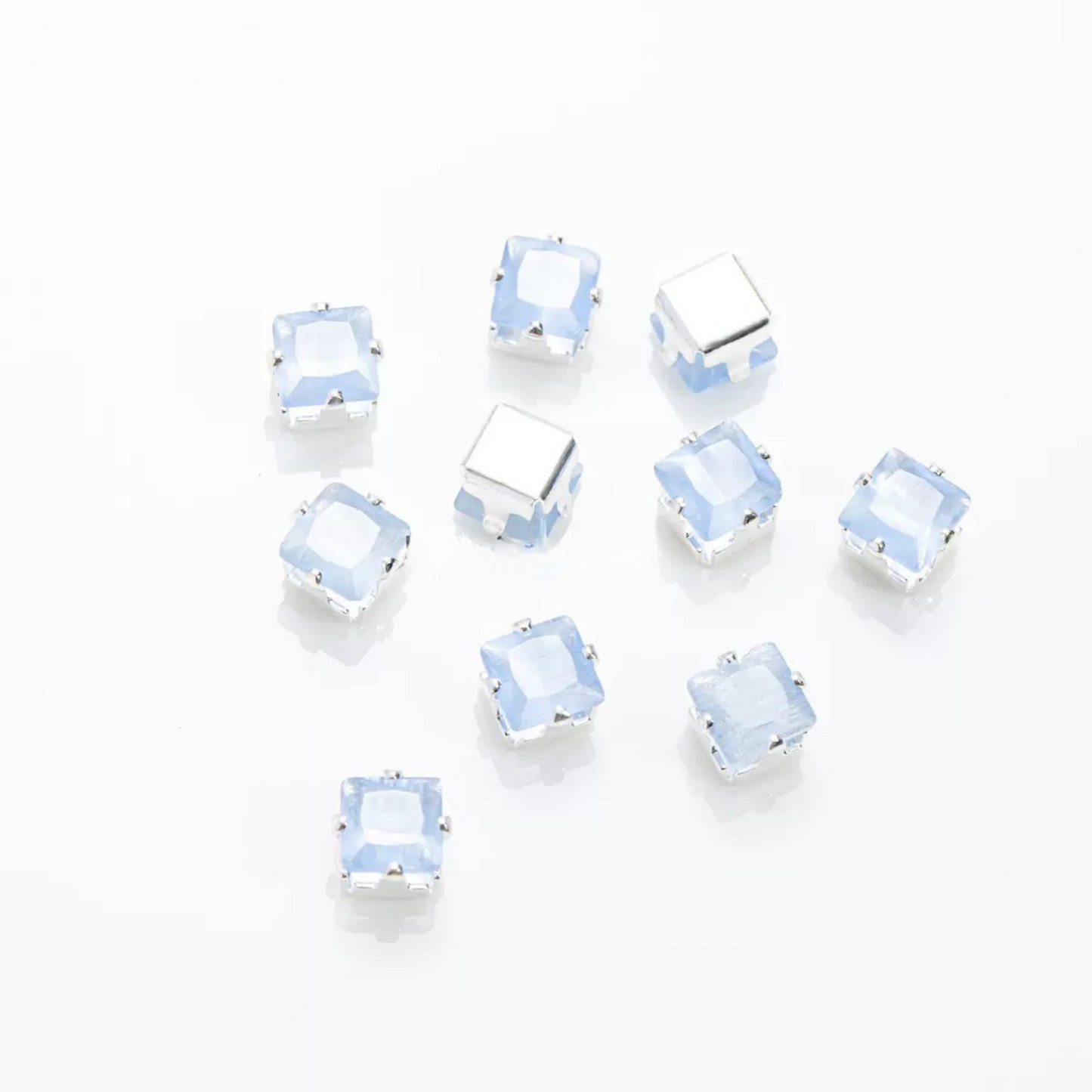 【C02】50pcs Aurora Cat’s Eye Square CZ Beads – 4×4 mm Silver-Plated Prong-Set, DIY Jewelry Supplies