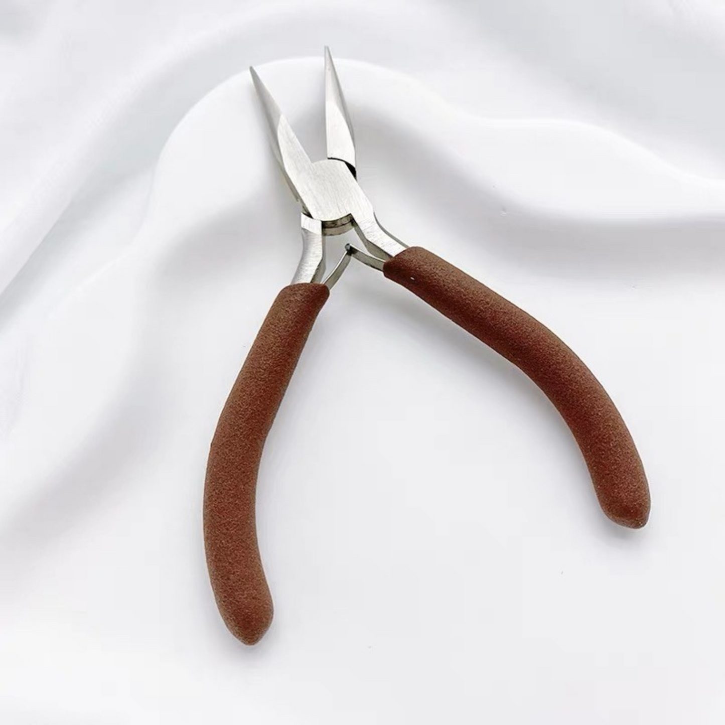 Essential Jewelry Pliers Set – Round Nose, Chain Nose & Cutter Pliers for DIY Bracelets, Necklaces & Earrings