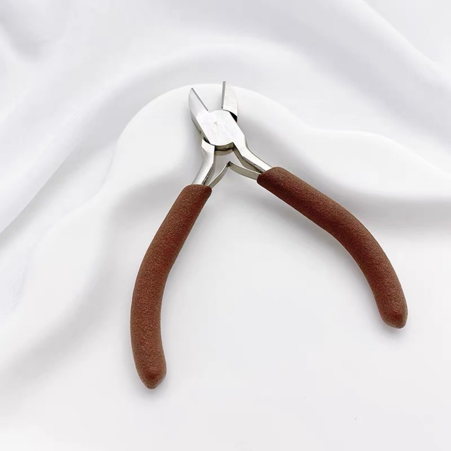 Essential Jewelry Pliers Set – Round Nose, Chain Nose & Cutter Pliers for DIY Bracelets, Necklaces & Earrings