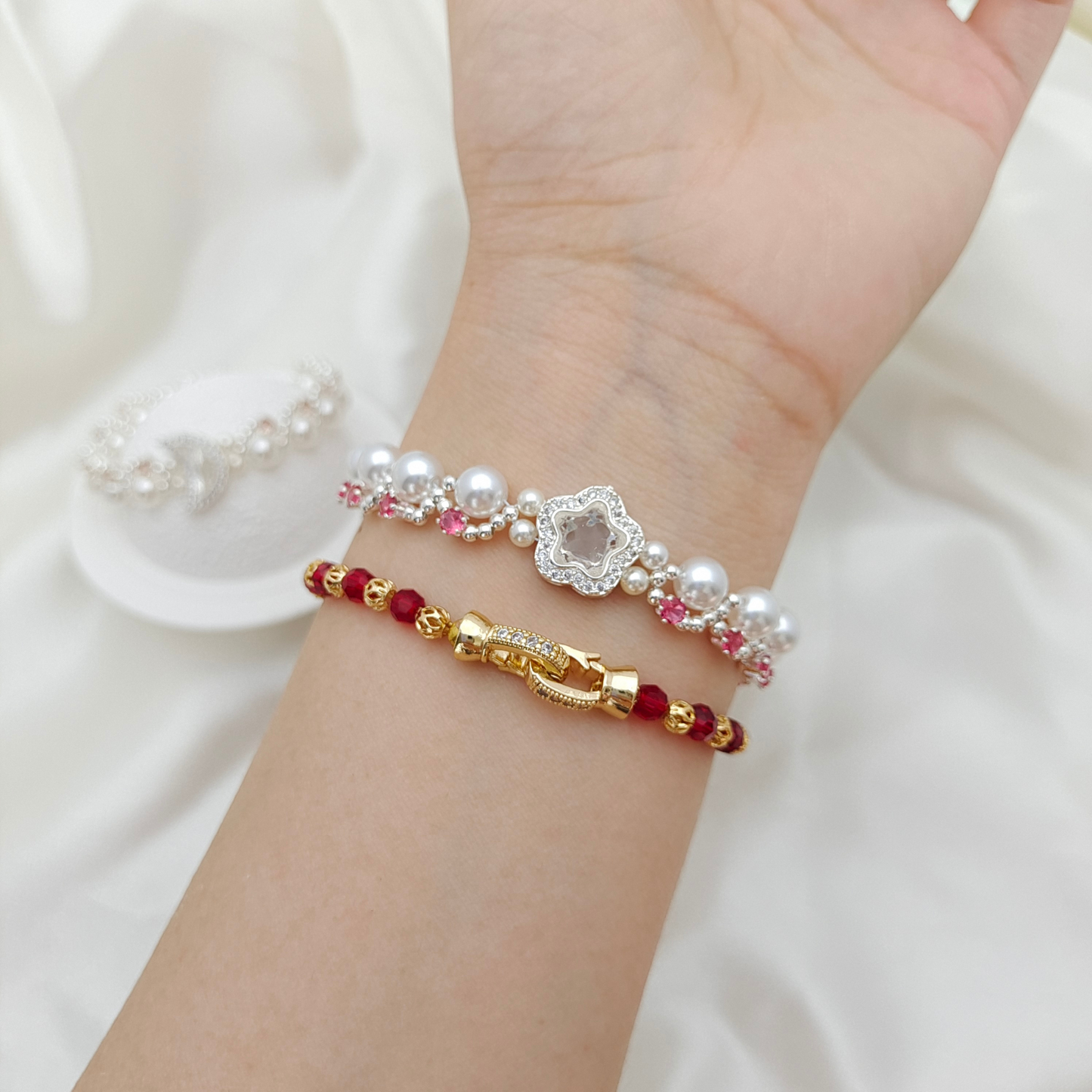 No.50 Star & Moon Handmade Pearl Bracelet | Finished Jewelry