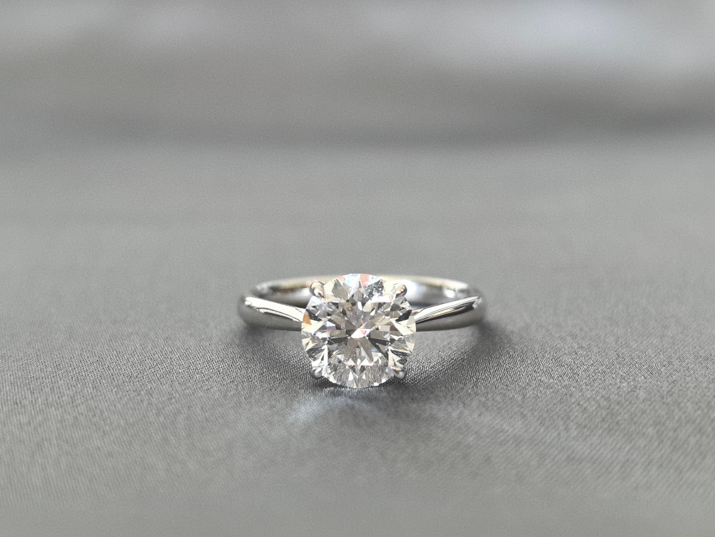 Round Solitaire Four Claw Plain Band