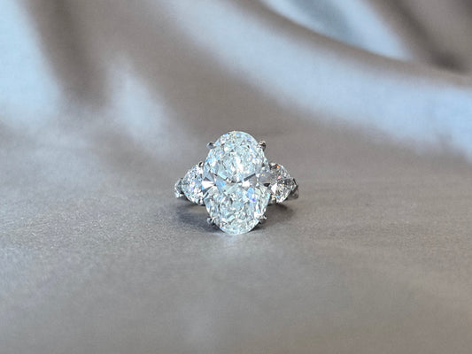 Oval & Heart Three-Stone Ring | Symbolic Luxury Design | Romantic Heirloom | Lab-Grown Diamonds