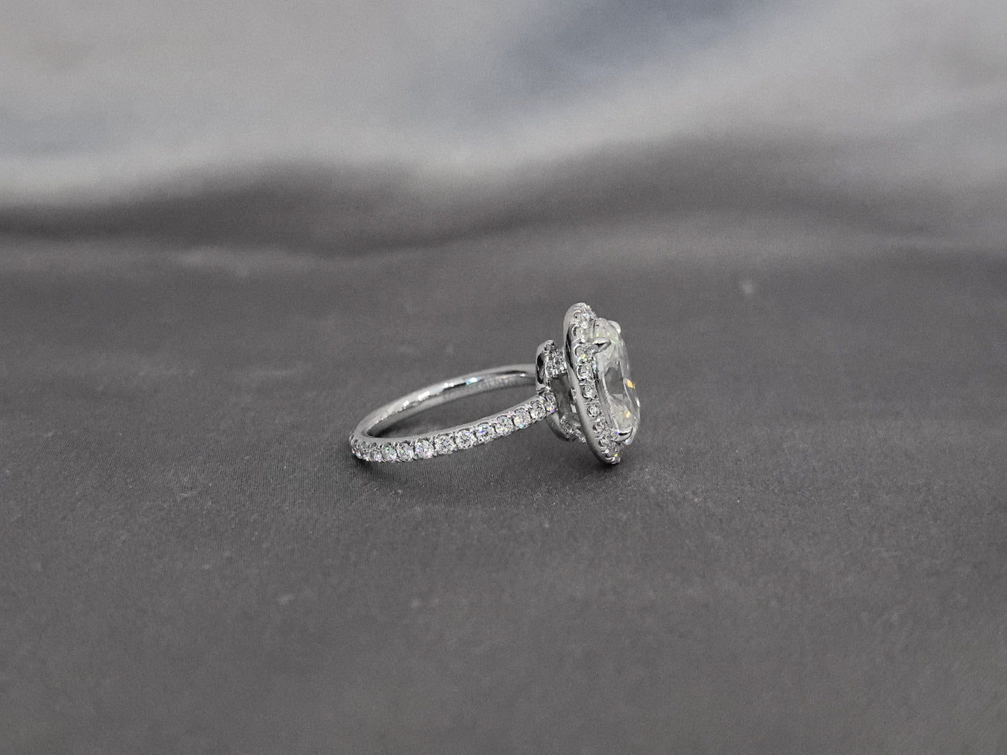 Oval Cut Lab Diamond Full Eternity Ring with Bezel Setting | 14K Gold | Elegant