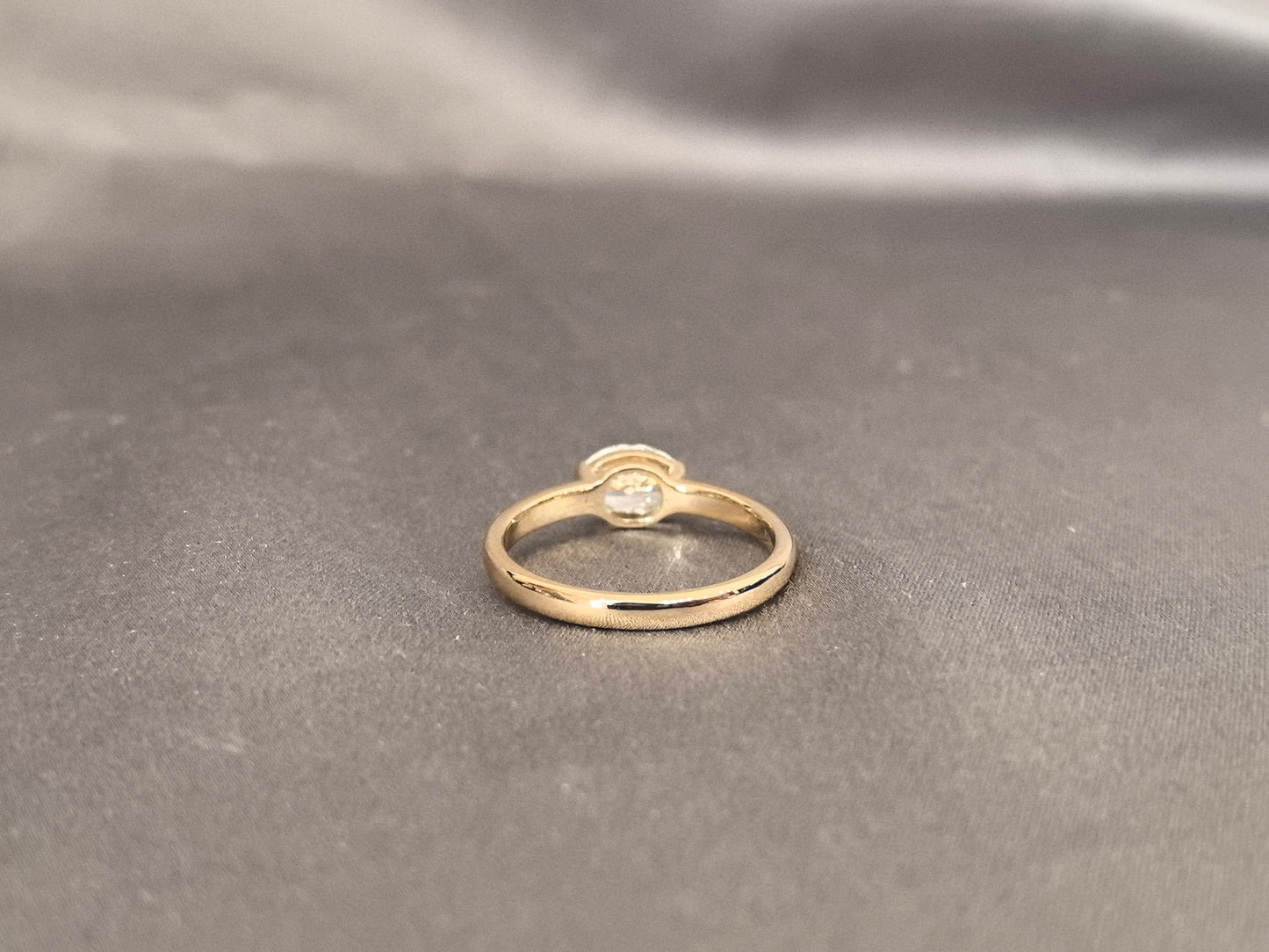 East-West Oval Lab Diamond Pinky Ring | Plain Band | 14K Gold | Modern Minimalist